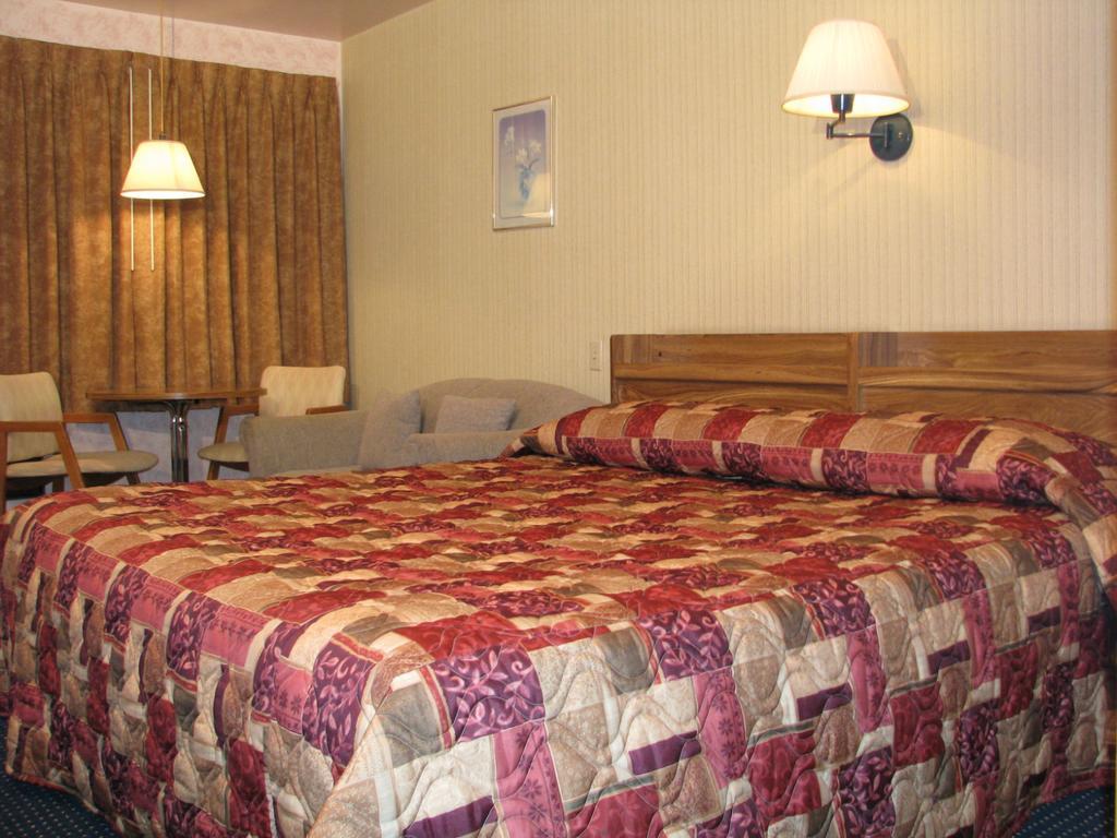 Motel St Moritz Sainte-Agathe-des-Monts Εξωτερικό φωτογραφία